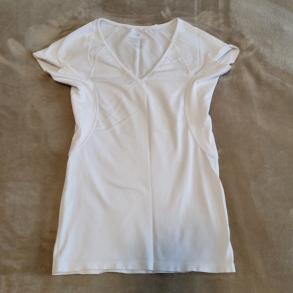 Knix sweat proof v neck tshirt - Picture 1 of 4